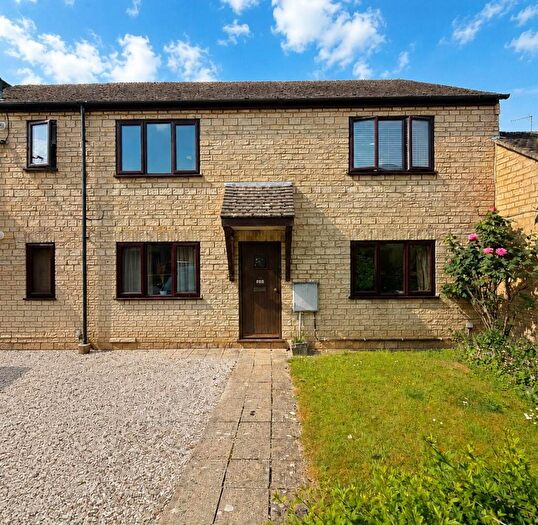 1 Bedroom Apartment For Sale In Tanners Court, Chipping Norton, Oxfordshire, OX7