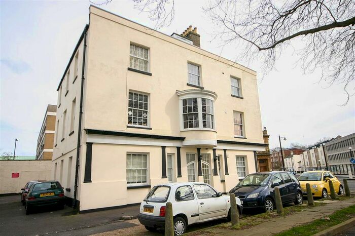 1 Bedroom Flat To Rent In The Roundhouse, Bernard Street, Southampton, SO14