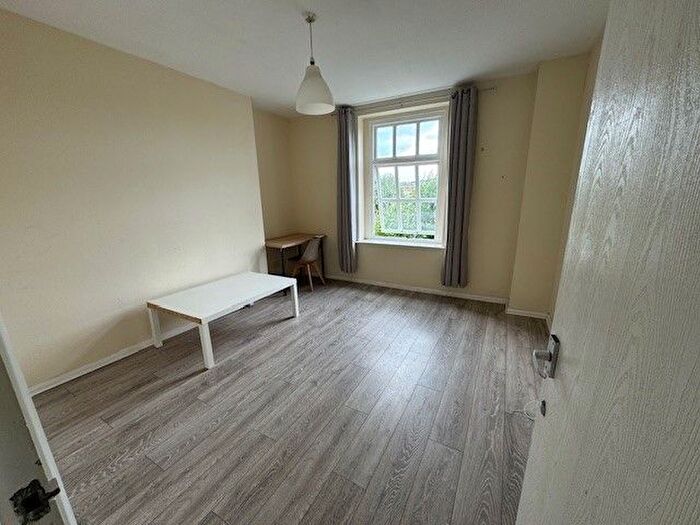 2 Bedroom Flat To Rent In Corfield Street, Bethnal Green, E2