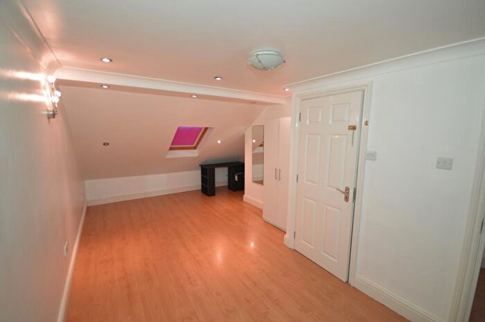 4 Bedroom Terraced House To Rent In Eighth Avenue, London, E12