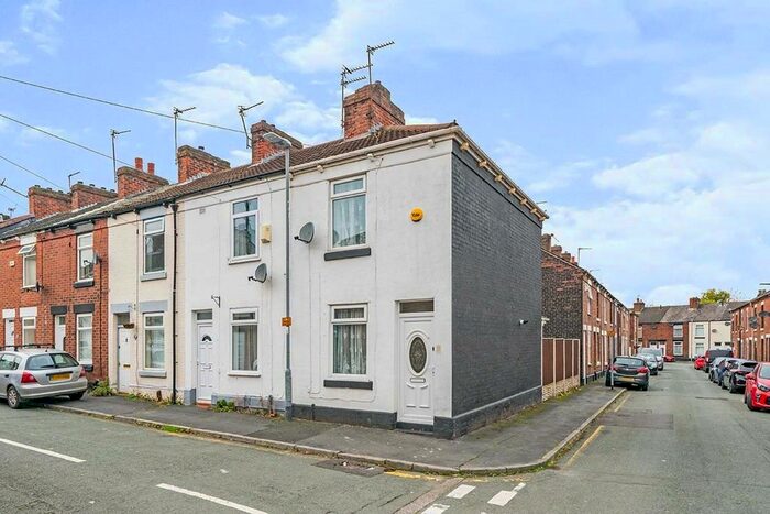 2 Bedroom End Of Terrace House To Rent In Chaucer Street, Runcorn, Cheshire WA7