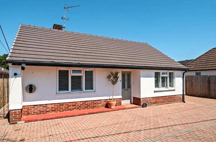 2 Bedroom Detached House For Sale In Cloughs Road, Ringwood, BH24