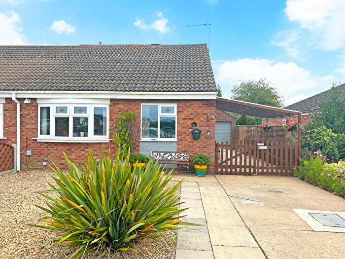 2 Bedroom Semi-Detached Bungalow For Sale In Dawson Drive, Burgh Le Marsh, Skegness, Lincolnshire, PE24