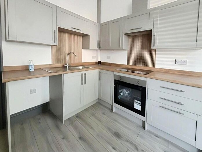 2 Bedroom Apartment To Rent In London Road, Portsmouth, Hampshire, PO2