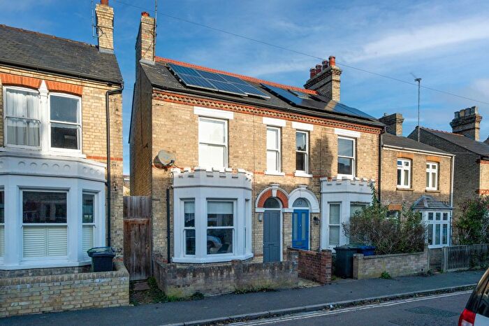 2 Bedroom End Terrace House For Sale In Marshall Road, Cambridge, CB1