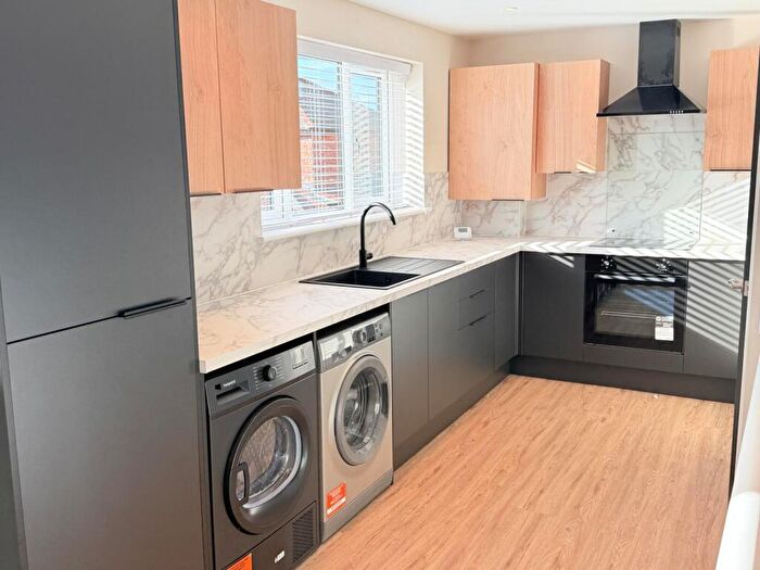 2 Bedroom Flat To Rent In Flat, A Manor Road, M43