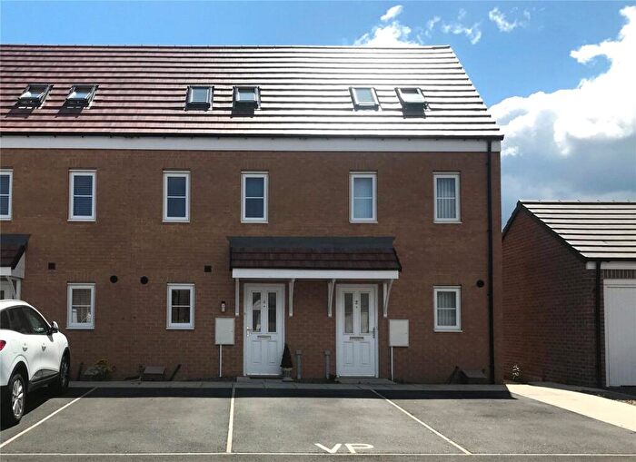 3 Bedroom Terraced House To Rent In Drake Avenue, Blyth, Northumberland, NE24