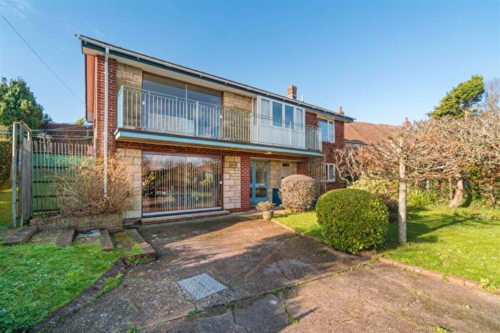 5 Bedroom Detached House For Sale In Totland Bay, Isle Of Wight, PO39