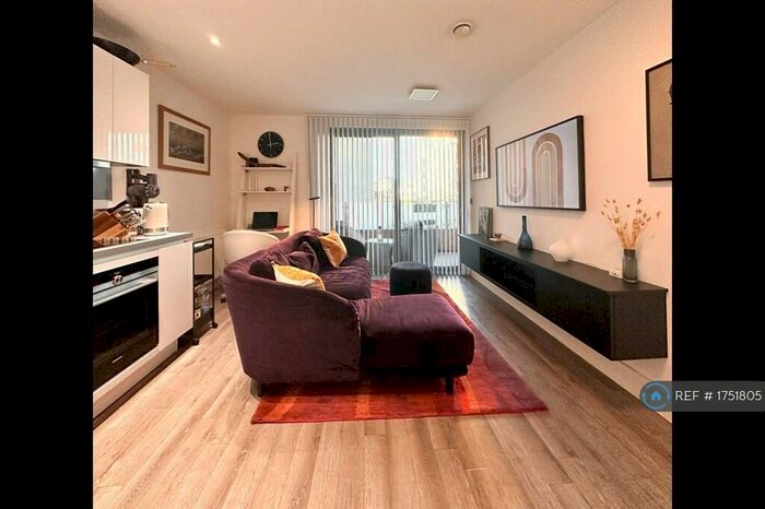 1 Bedroom Flat To Rent In Boleyn Road, London, N16