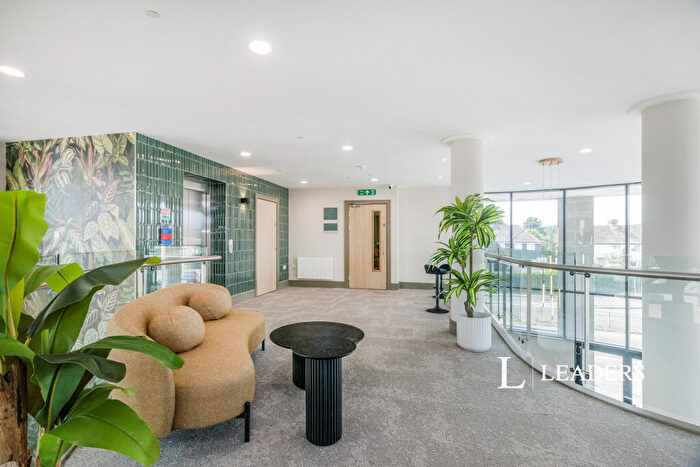 1 Bedroom Apartment To Rent In Syward Place, Pycroft Road., KT16