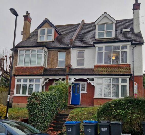2 Bedroom Flat To Rent In Blenheim Crescent, South Croydon, CR2
