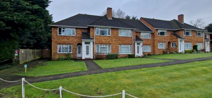 2 Bedroom Maisonette To Rent In Kerry Court, Stanmore, HA7