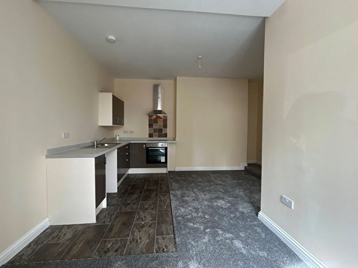 1 Bedroom Flat To Rent In Carmarthen Road, Swansea, SA5