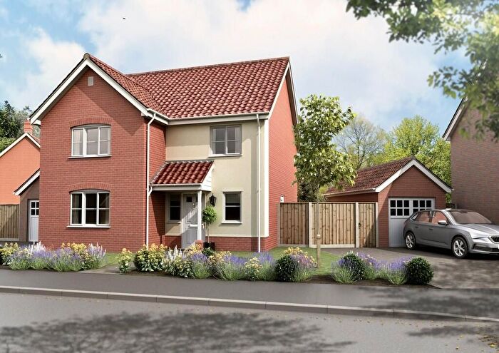 4 Bedroom Detached House For Sale In Lakeside, Blundeston, NR32