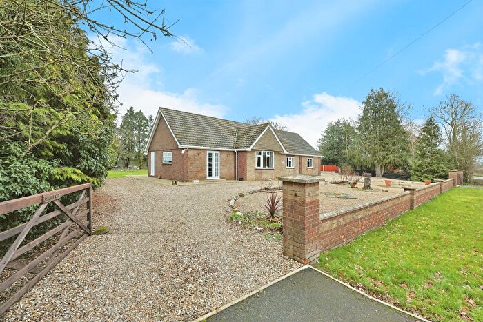 4 Bedroom Detached Bungalow For Sale In Shipdham Road, Westfield, Dereham, NR19