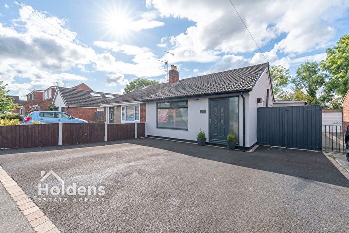3 Bedroom Semi-Detached House For Sale In Arrowsmith Drive, Hoghton, PR5