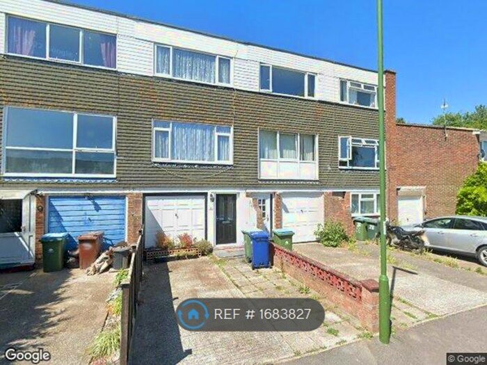 4 Bedroom End Of Terrace House To Rent In Willowbrook, Littlehampton, BN17