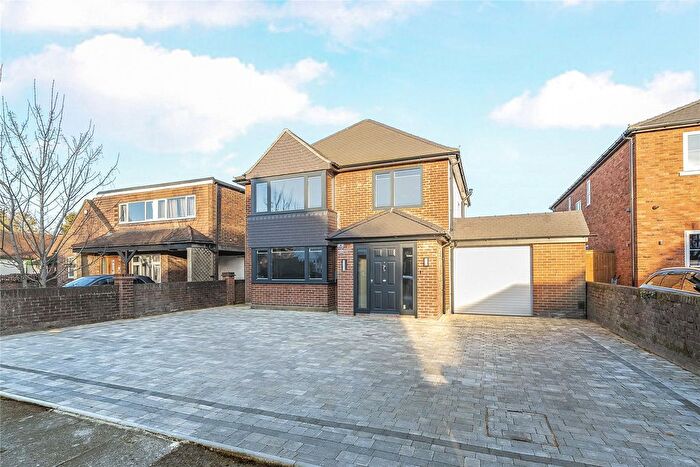 3 Bedroom Detached House For Sale In Staines, Surrey, TW18