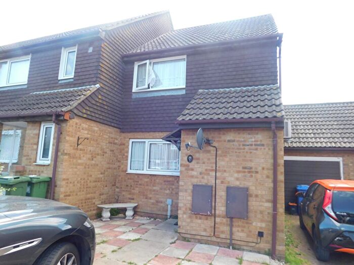2 Bedroom Property To Rent In Tysoe Court, Minster, ME12