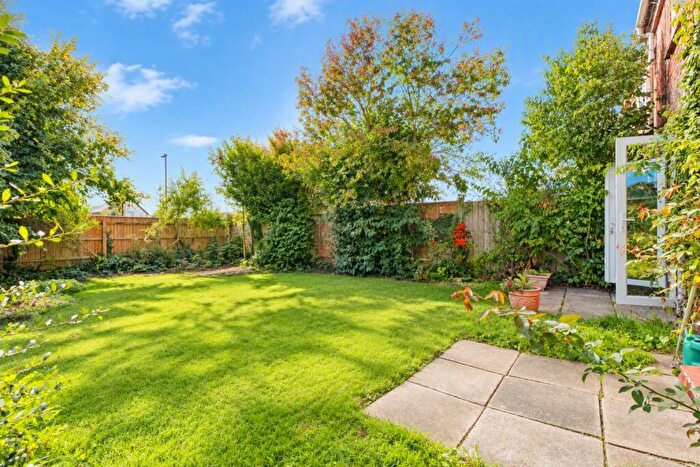 3 Bedroom Semi-Detached House For Sale In Waverley Road, Fordingbridge, SP6