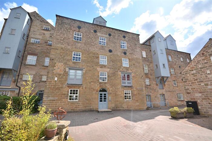 2 Bedroom Apartment To Rent In Baileys Mill, Matlock, DE4