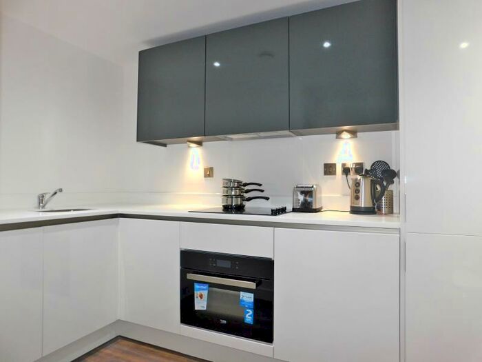 1 Bedroom Apartment To Rent In Madison House, Wrentham Street, B5