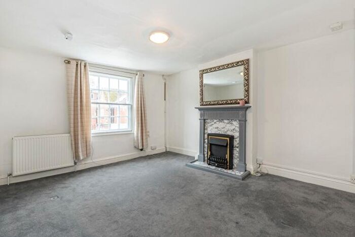 1 Bedroom Apartment To Rent In Buttermarket, Thame, OX9
