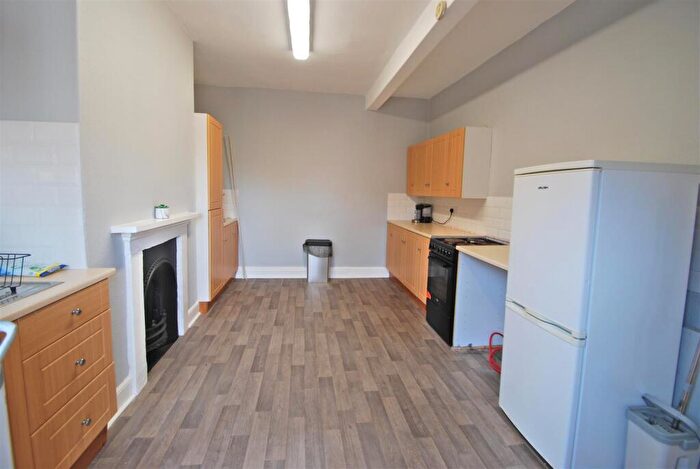 2 Bedroom Duplex To Rent In London Road, Alderley Edge, SK9