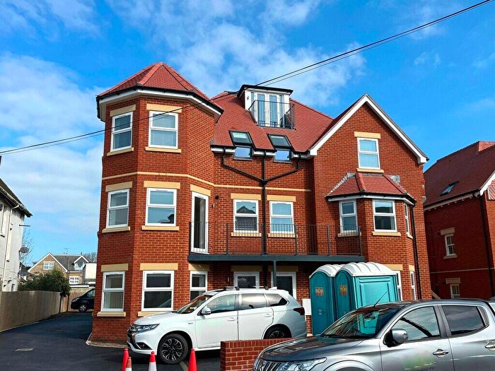 2 Bedroom Flat To Rent In Florence Road, Boscombe, Bournemouth, BH5