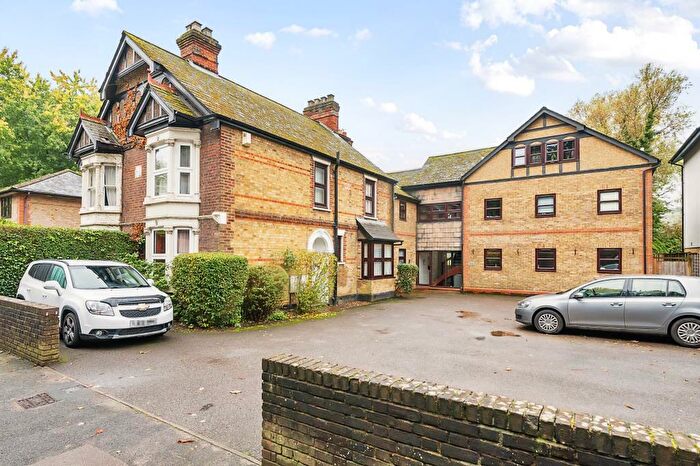 2 Bedroom Apartment To Rent In River Court, High Wycombe, HP11