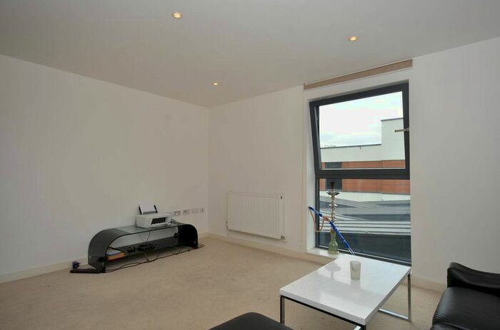 2 Bedroom Flat To Rent In Alexandra Terrace, Guildford, GU1