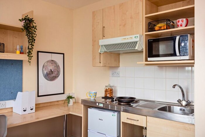 Studio To Rent In Creek Road, London, SE8