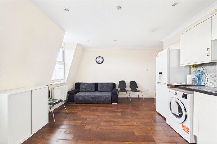 1 Bedroom Apartment To Rent In A, High Road, Leytonstone, London, E11