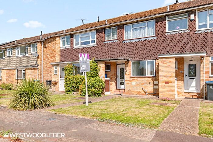 3 Bedroom Terraced House For Sale In Crownfield, Broxbourne, EN10