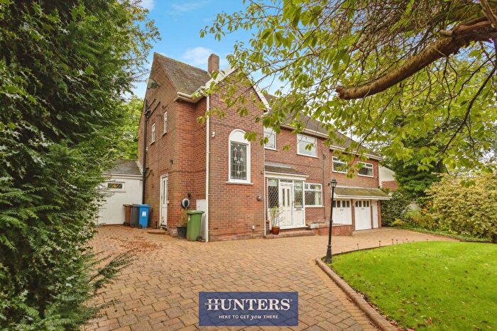5 Bedroom House For Sale In Ashes Lane, Stalybridge, SK15