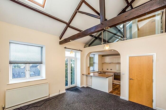 2 Bedroom Maisonette To Rent In Station Road, Skelmanthorpe, Huddersfield, West Yorkshire, HD8