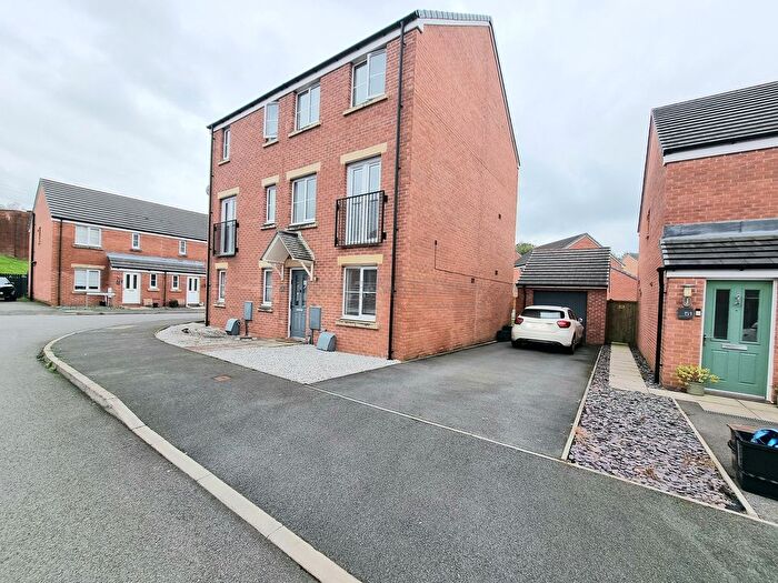 3 Bedroom Semi-Detached House For Sale In Maes Brynach, Brynmenyn, Bridgend., CF32