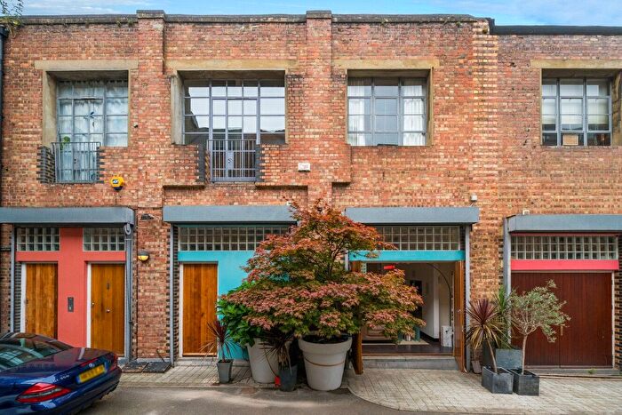 4 Bedroom Terraced House For Sale In Blenheim Gardens, London, SW2