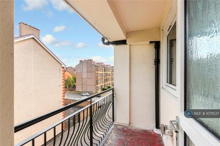 2 Bedroom Flat To Rent In Armadale Path, Glasgow, G31