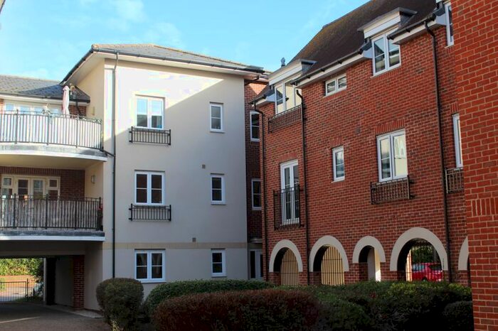 1 Bedroom Flat To Rent In Thames View, Abingdon, OX14