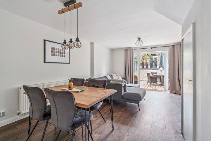 3 Bedroom Terraced House For Sale In Clarkfield, Mill End, Rickmansworth, WD3