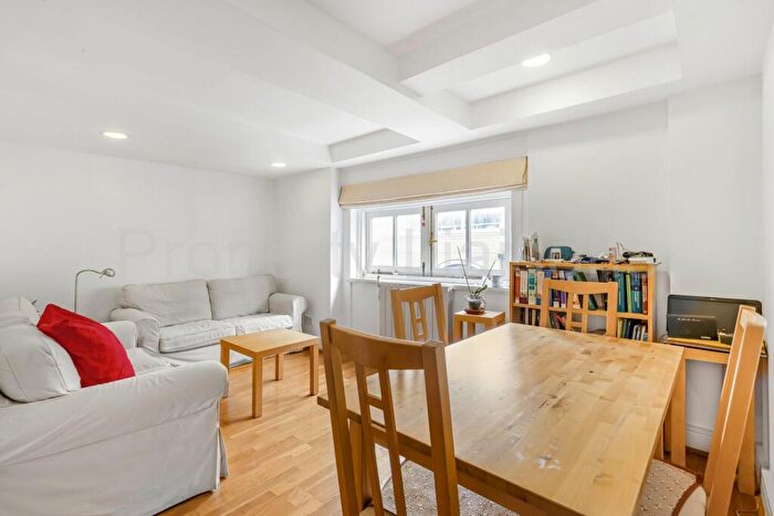 1 Bedroom Apartment For Sale In St Thomas Wharf, Wapping High Street, London, E1W