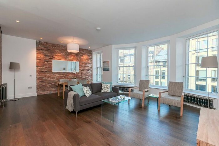 2 Bedroom Flat To Rent In Castle Street, Edinburgh, EH2