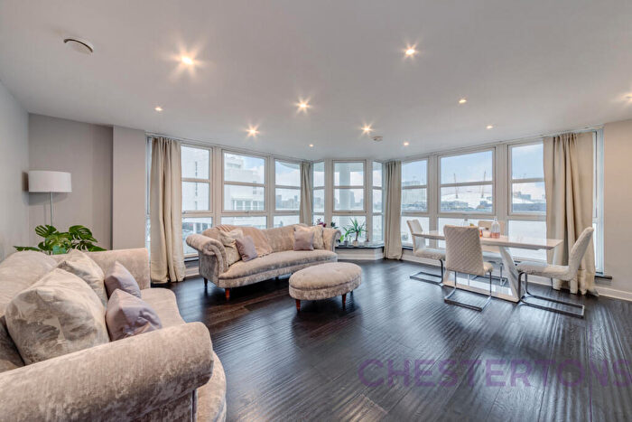 2 Bedroom Flat To Rent In Manchester Road, Cubitt Town, E14