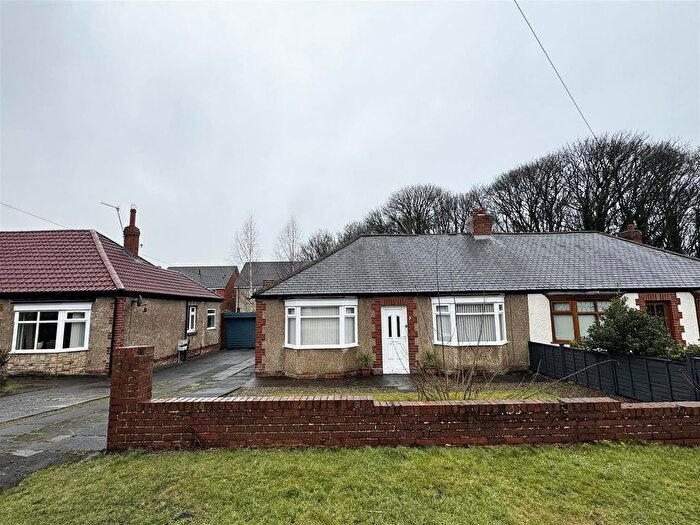 3 Bedroom Semi-Detached Bungalow To Rent In High Carr Road, Framwellgate Moor, Durham, DH1