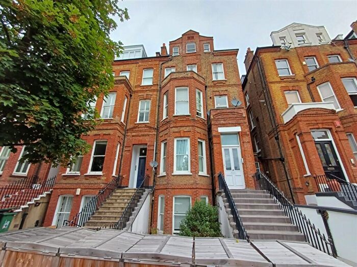 1 Bedroom Flat For Sale In Fellows Road, London, NW3