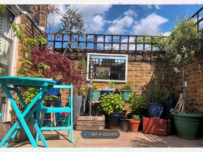 1 Bedroom Flat To Rent In Myatts Fields South, Lambeth, London, SW9