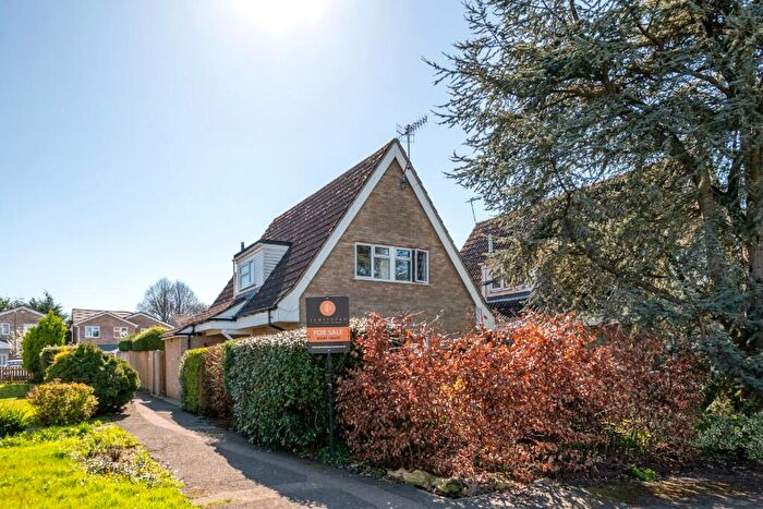 3 Bedroom Detached House For Sale In Horley, RH6