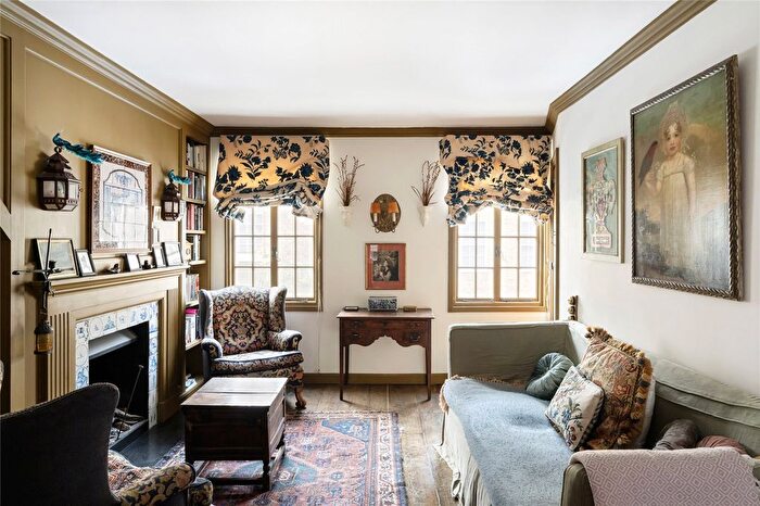 3 Bedroom Terraced House To Rent In Peel Street, Kensington, W8