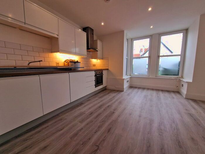 1 Bedroom Flat To Rent In Mount Wise, Newquay, TR7